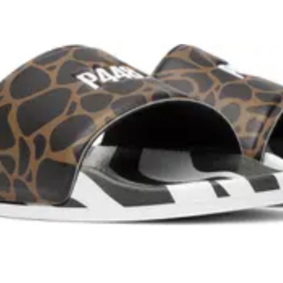 P448 Animal Print Slides - Picture 3 of 8